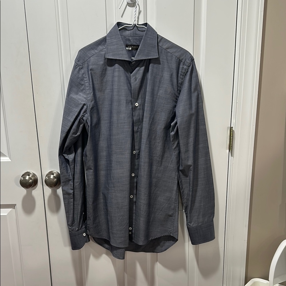 Men's Gray Button-Up Shirt